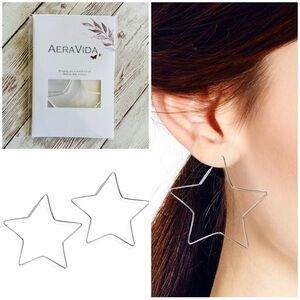 Aeravida Groovy Star Hoop Earrings